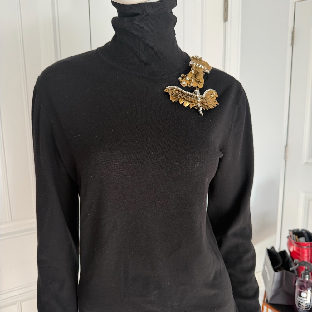 Emanuel ungaroElegant Black Turtleneck Sweater with Gold Embellishments
